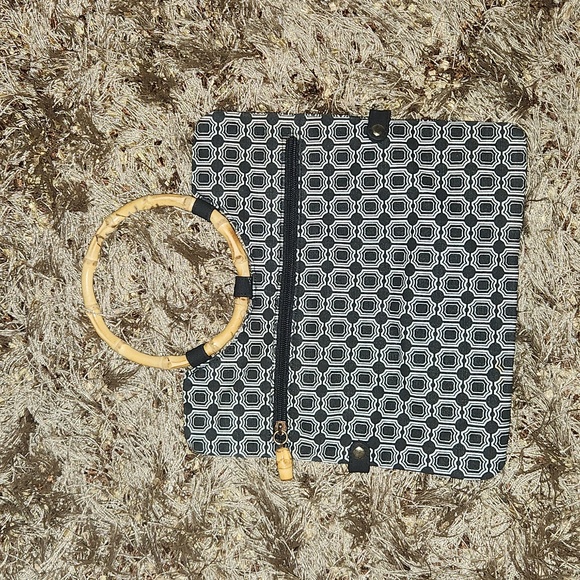 Old Navy bag/clutch bundle - Picture 2 of 3